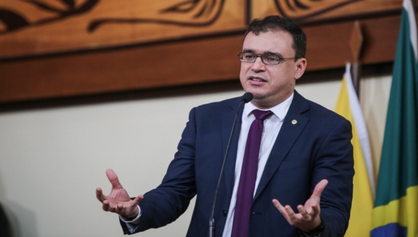 Zen diz que retorno às aulas presenciais agora é tragédia anunciada